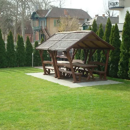 Honey Wellness Siofok